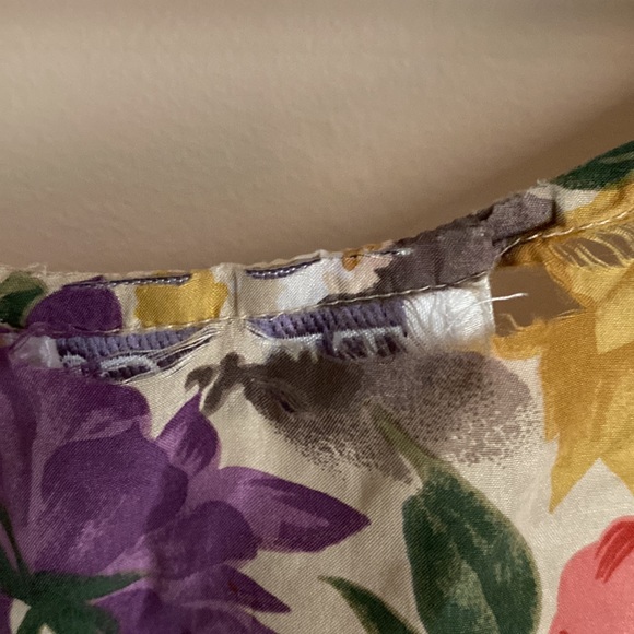 Vintage silk floral top - Picture 3 of 5